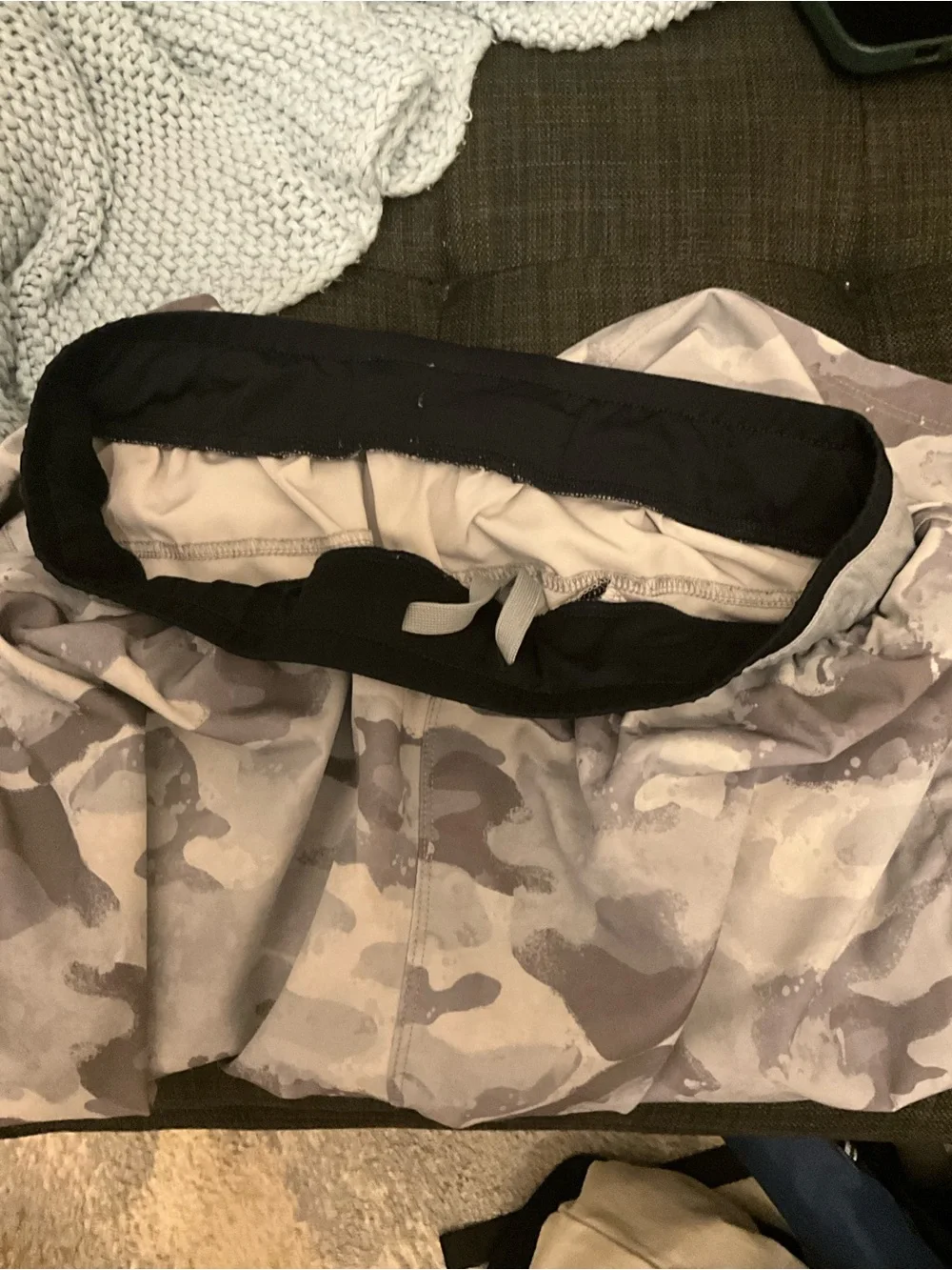 Fabletics The Fundamental Short Size Medium 7 Inch Inseam Grey Camo
